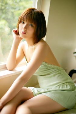拥抱星星的月亮